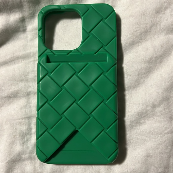BOTTEGA VENETA Iphone 13 Pro Case Green Parakeet - Picture 6 of 6